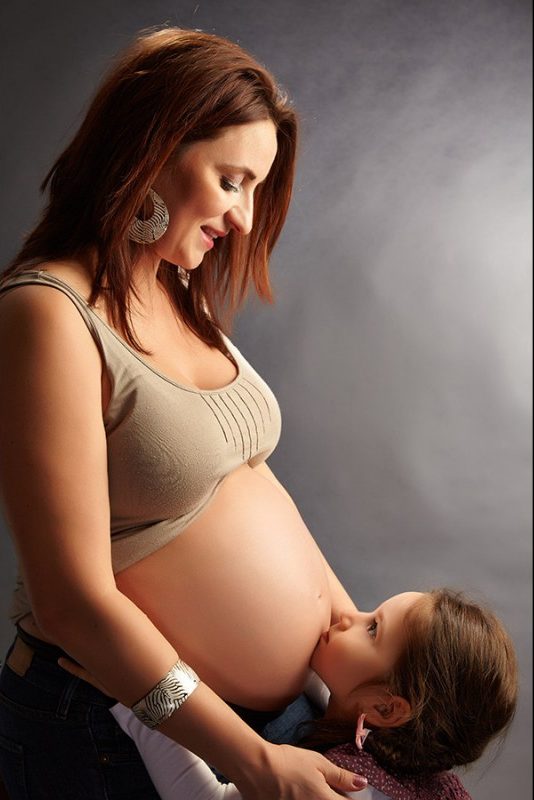 Cauta i femeie gravida pentru fotografie